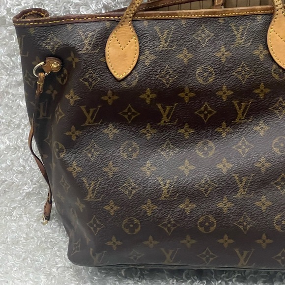LOUIS VUITTON Mongram Neverfull MM - Picture 2 of 16